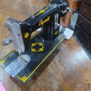 Máquina de Costura Vigorelli Antiga (com Motor)
